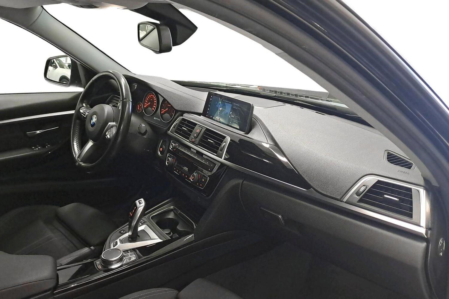 BMW 330 vaihtoauto