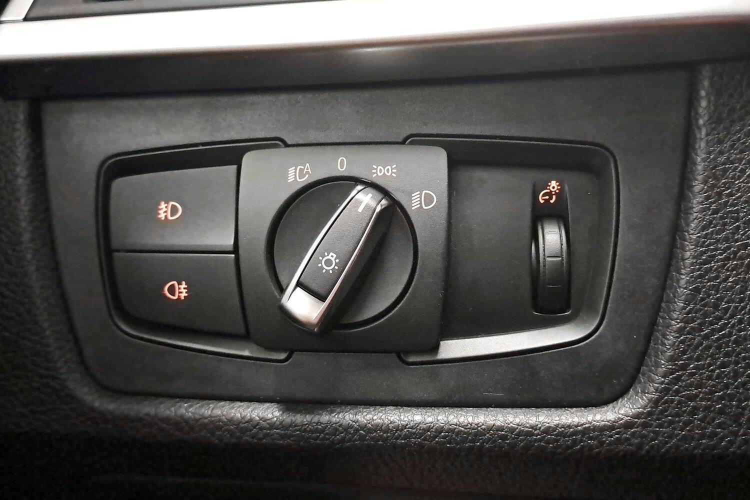 BMW 330 vaihtoauto