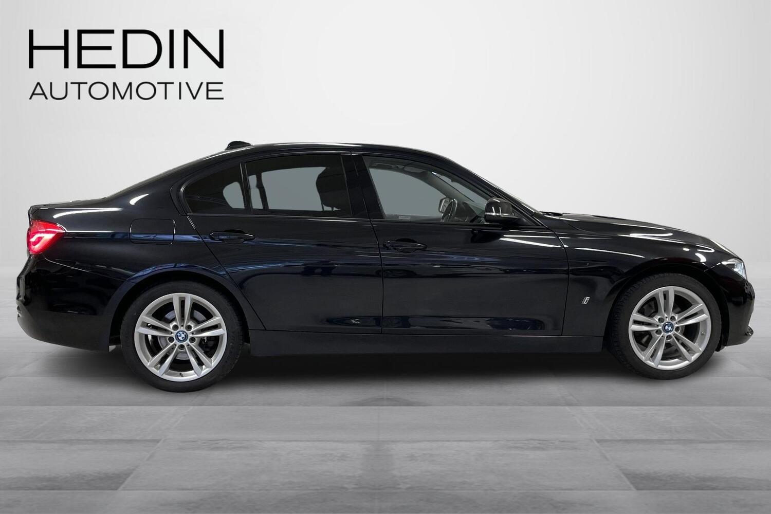 BMW 330 vaihtoauto