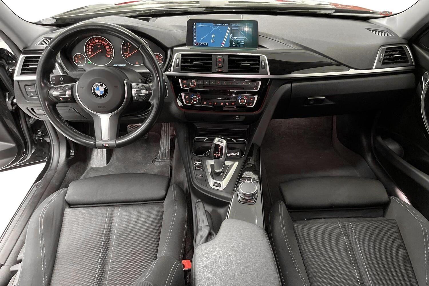 BMW 330 vaihtoauto