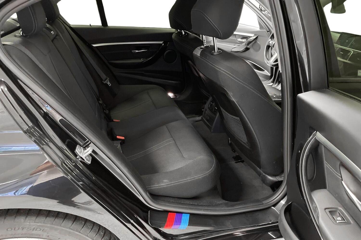 BMW 330 vaihtoauto