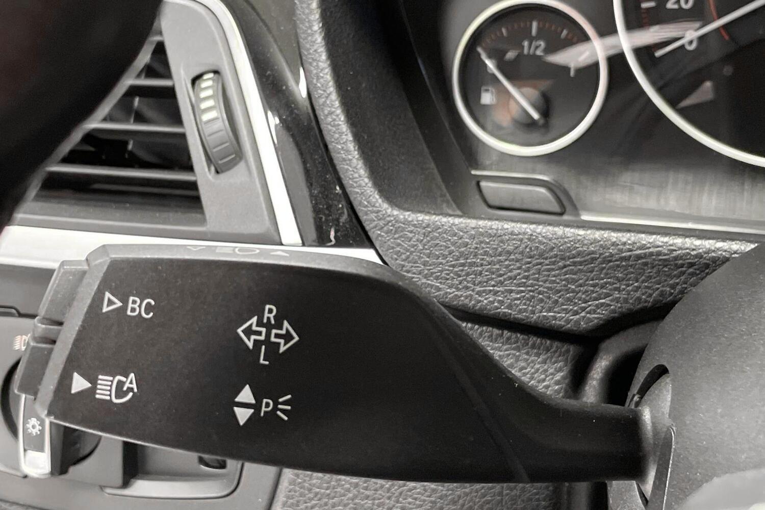 BMW 330 vaihtoauto