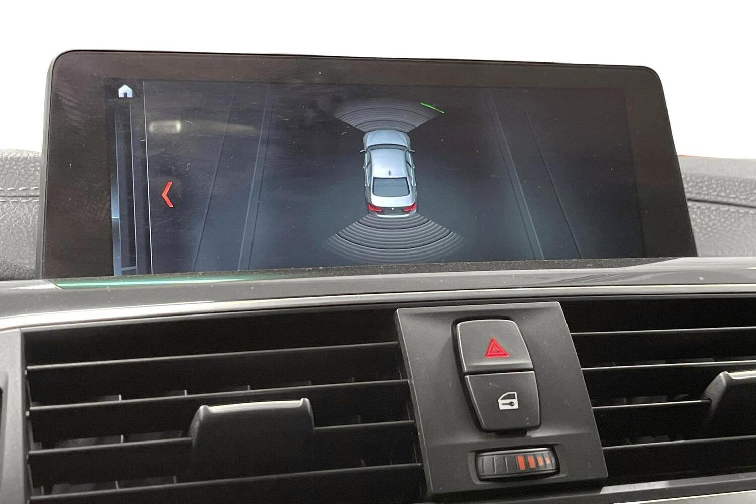 BMW 330 vaihtoauto