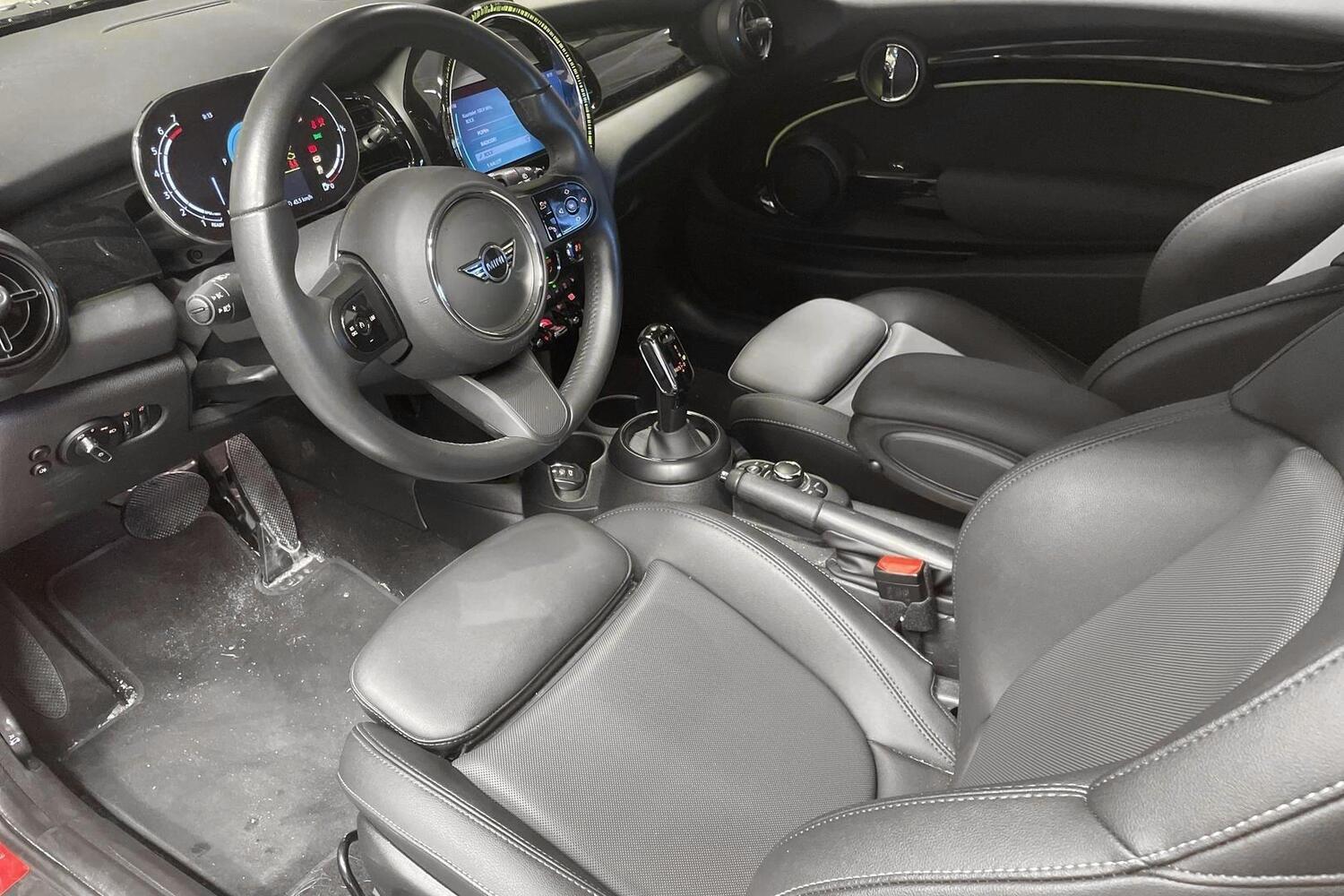 Mini Hatchback vaihtoauto