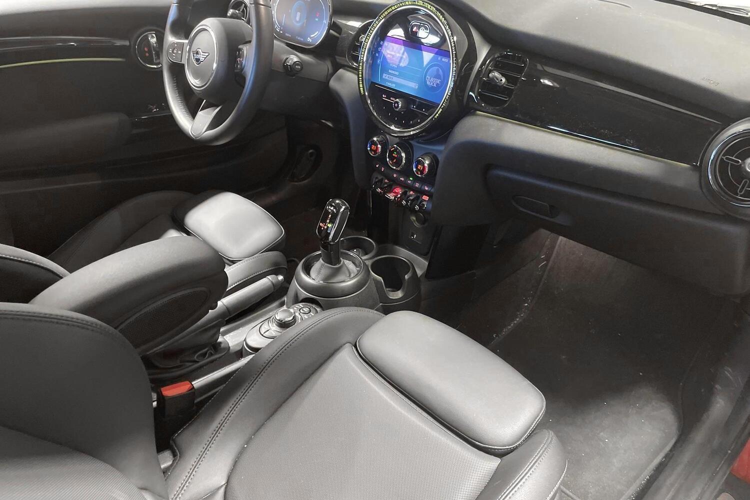 Mini Hatchback vaihtoauto