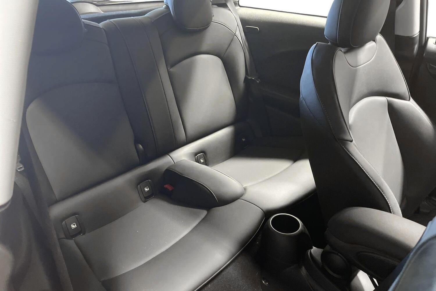Mini Hatchback vaihtoauto