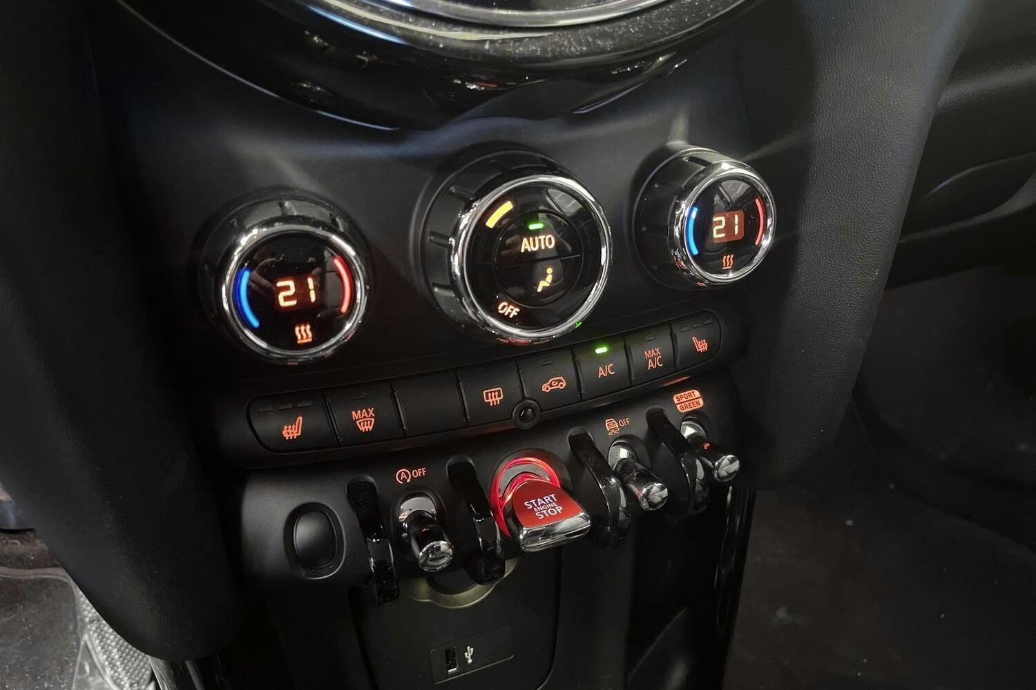 Mini Hatchback vaihtoauto