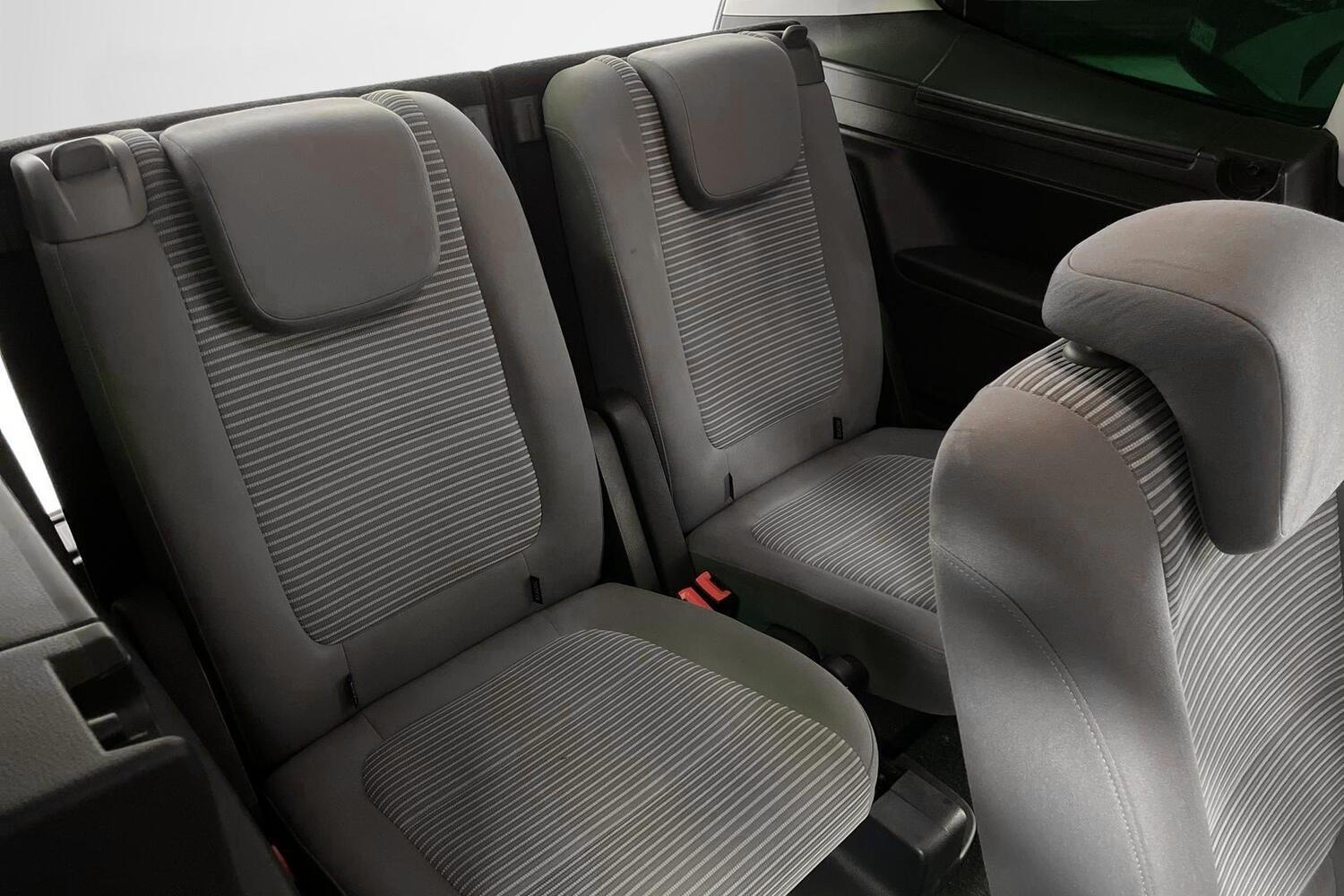 SEAT Alhambra vaihtoauto