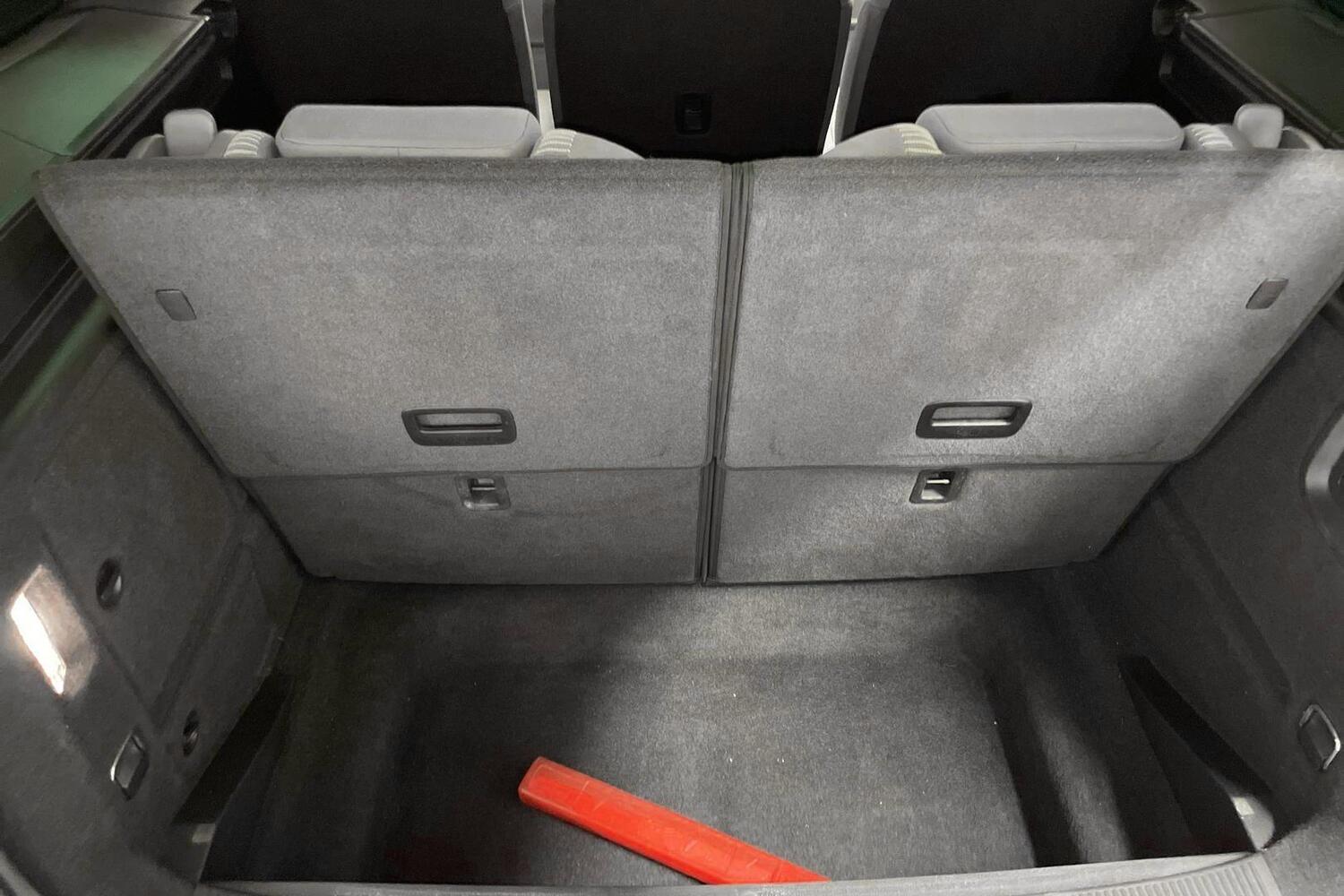 SEAT Alhambra vaihtoauto