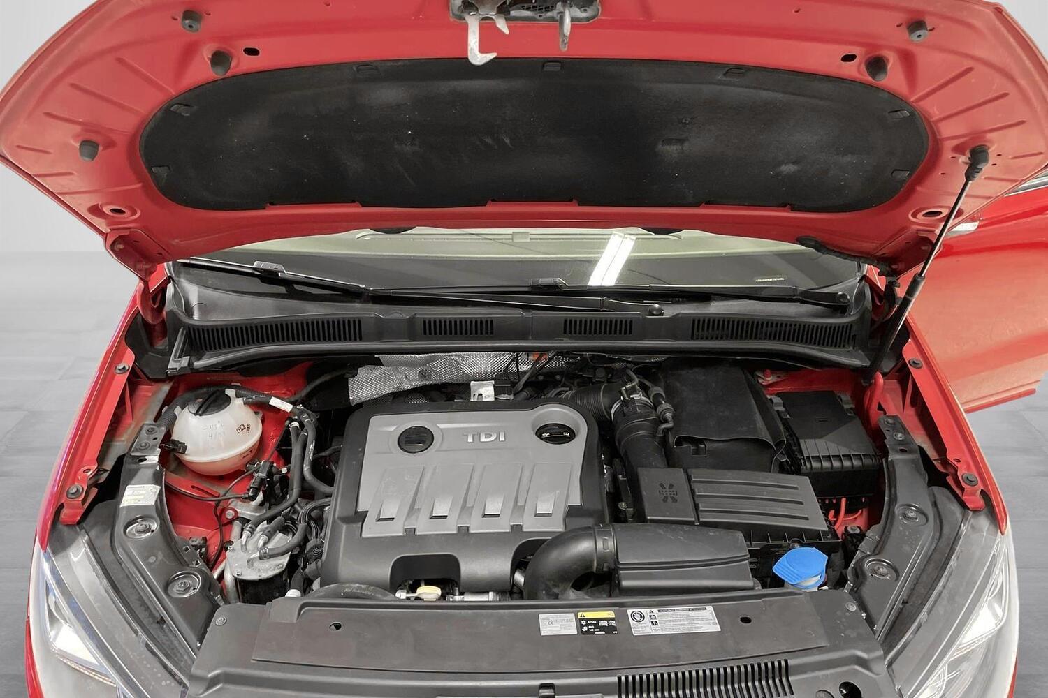 SEAT Alhambra vaihtoauto