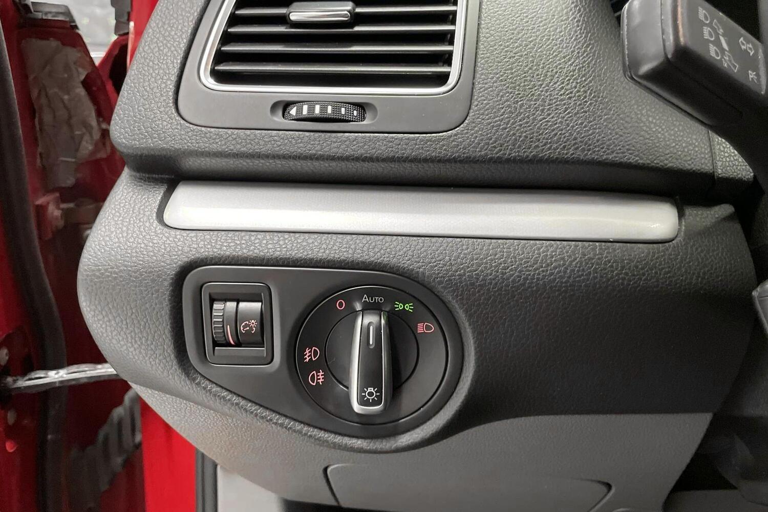 SEAT Alhambra vaihtoauto
