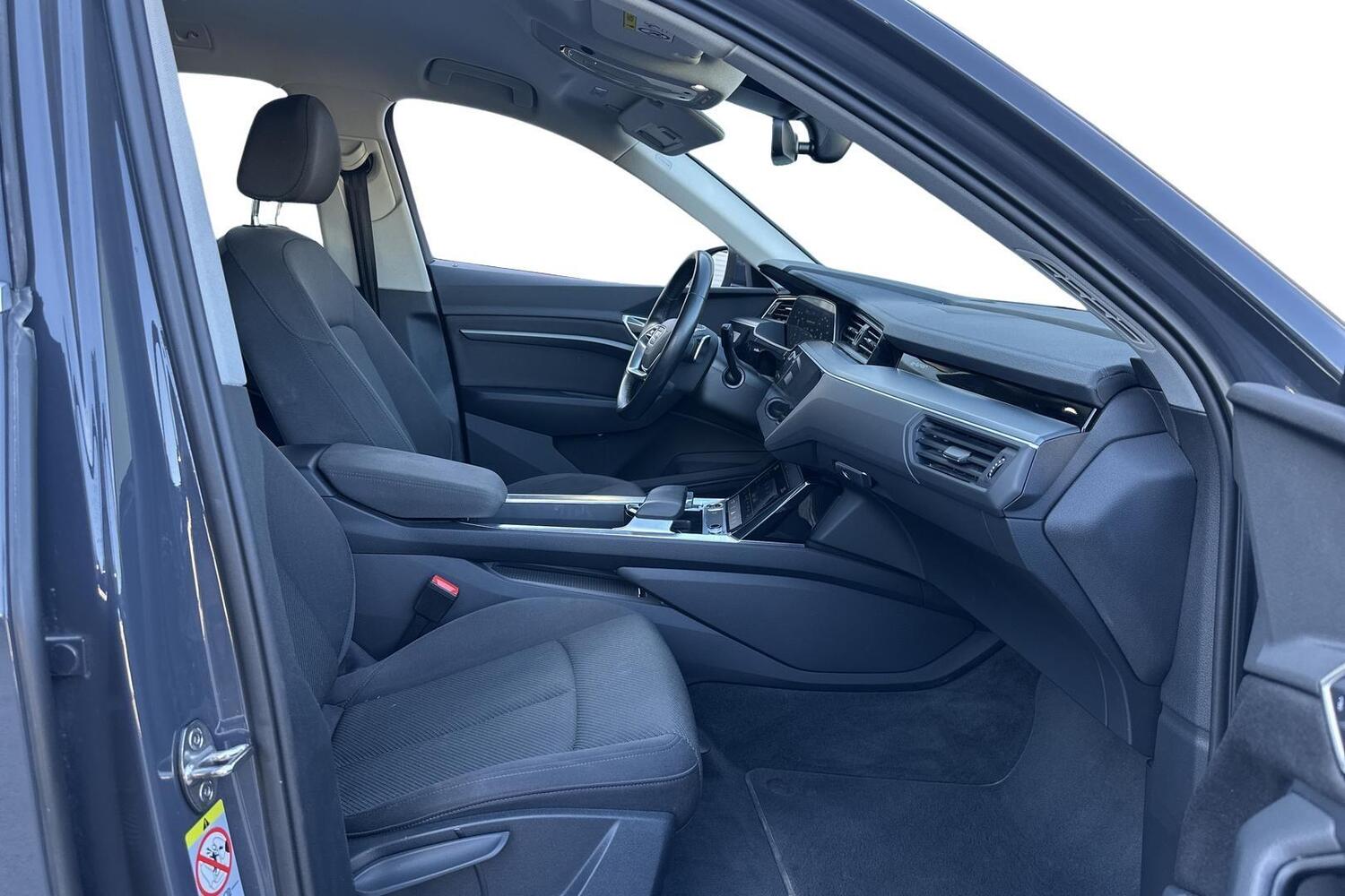Audi Q8 e-tron vaihtoauto
