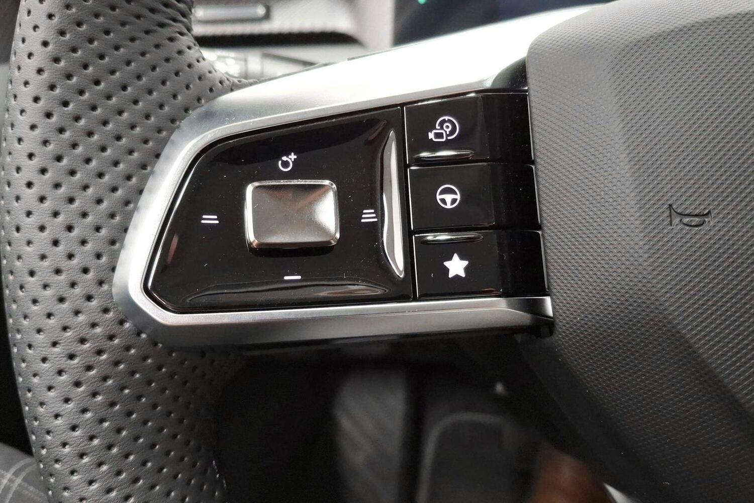 MG MGS5 EV vaihtoauto