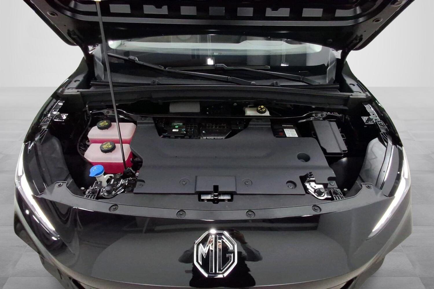 MG MGS5 EV vaihtoauto