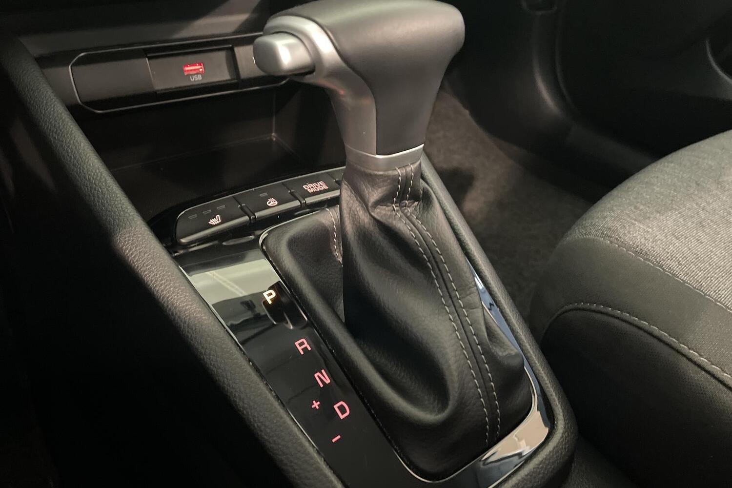 Kia Stonic vaihtoauto