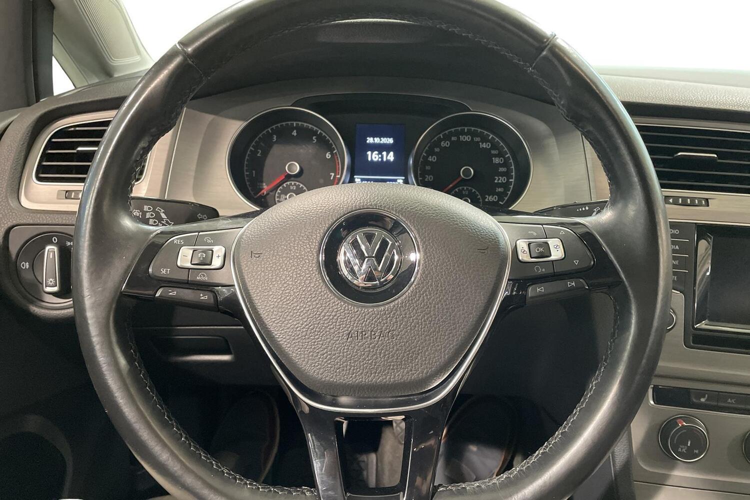 Volkswagen Golf vaihtoauto
