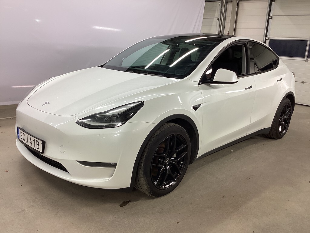 Tesla Model Y vaihtoauto