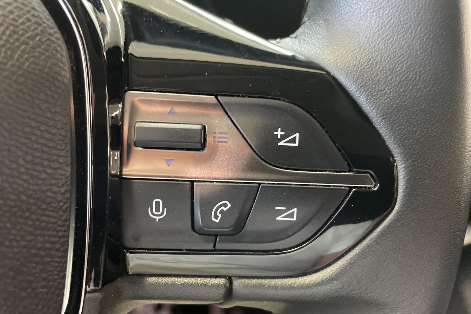Peugeot 308 vaihtoauto