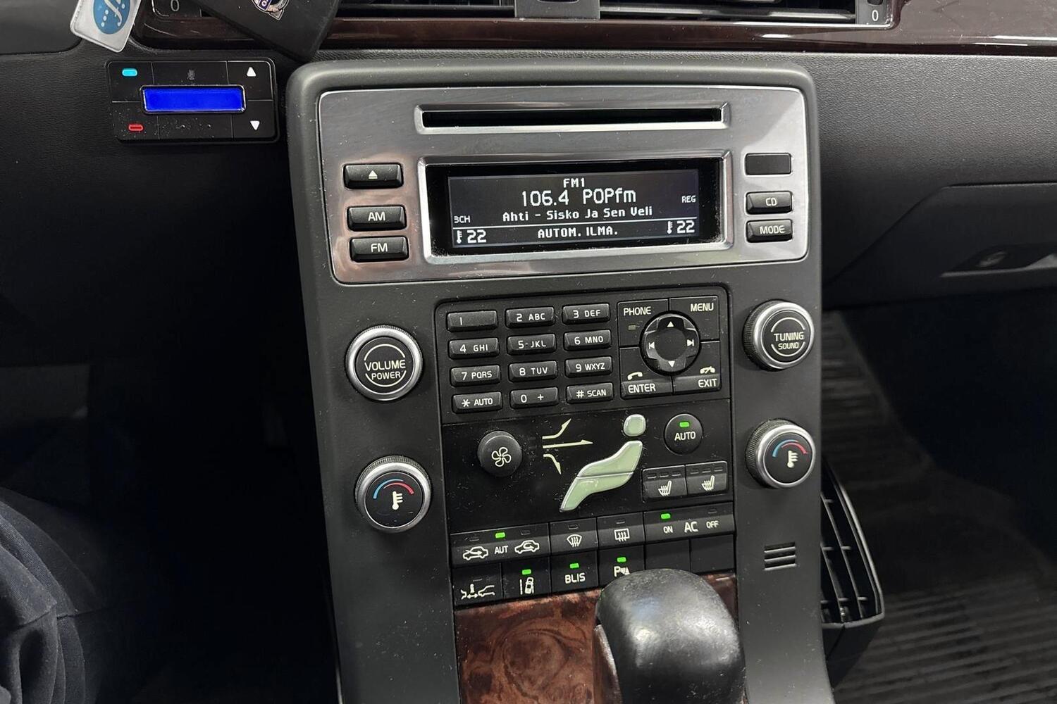Volvo V70 vaihtoauto