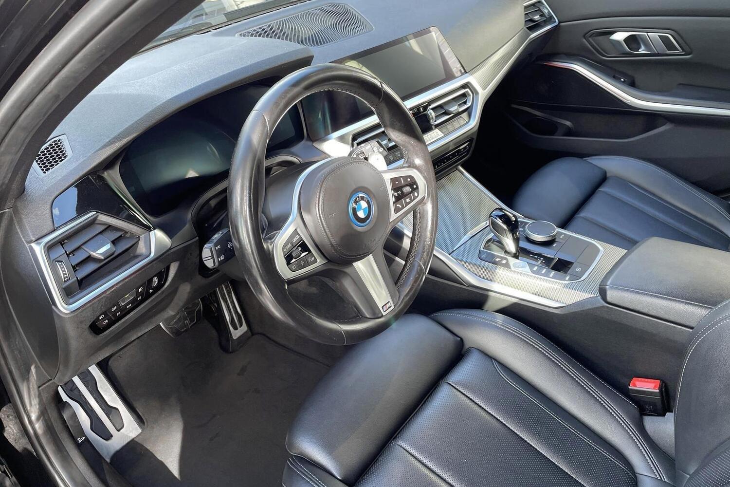 BMW 330 vaihtoauto