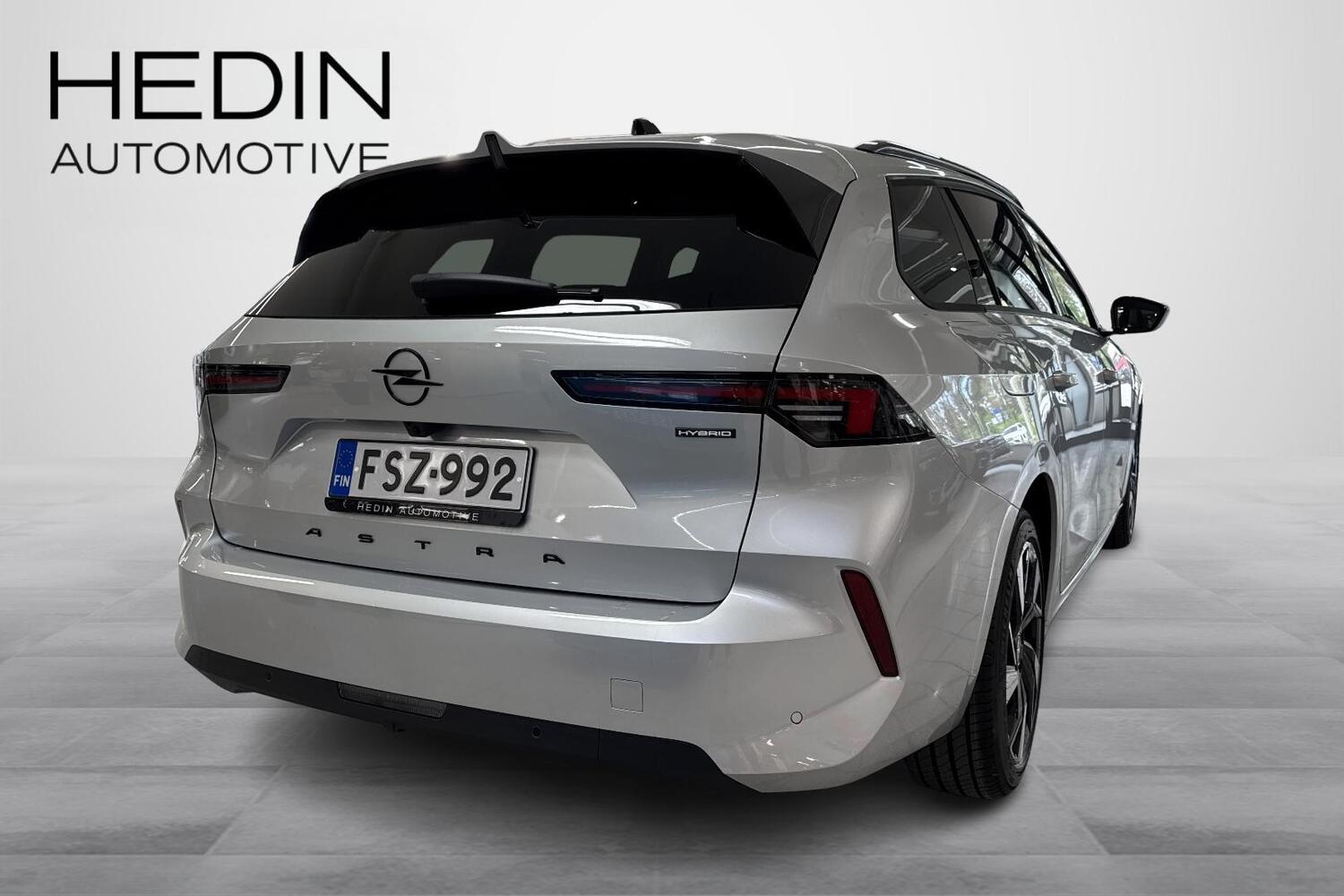 Opel Astra vaihtoauto