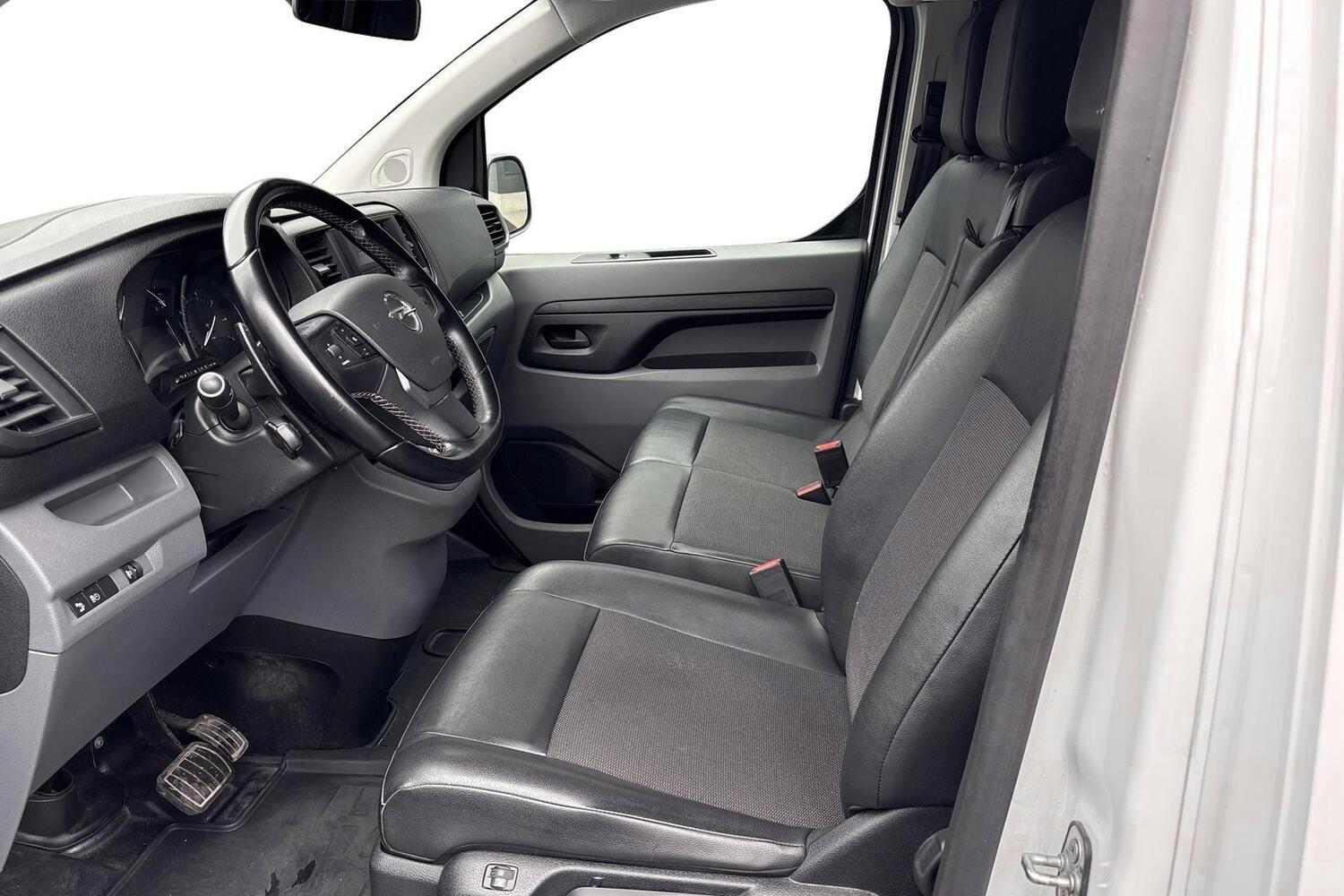 Opel Vivaro vaihtoauto