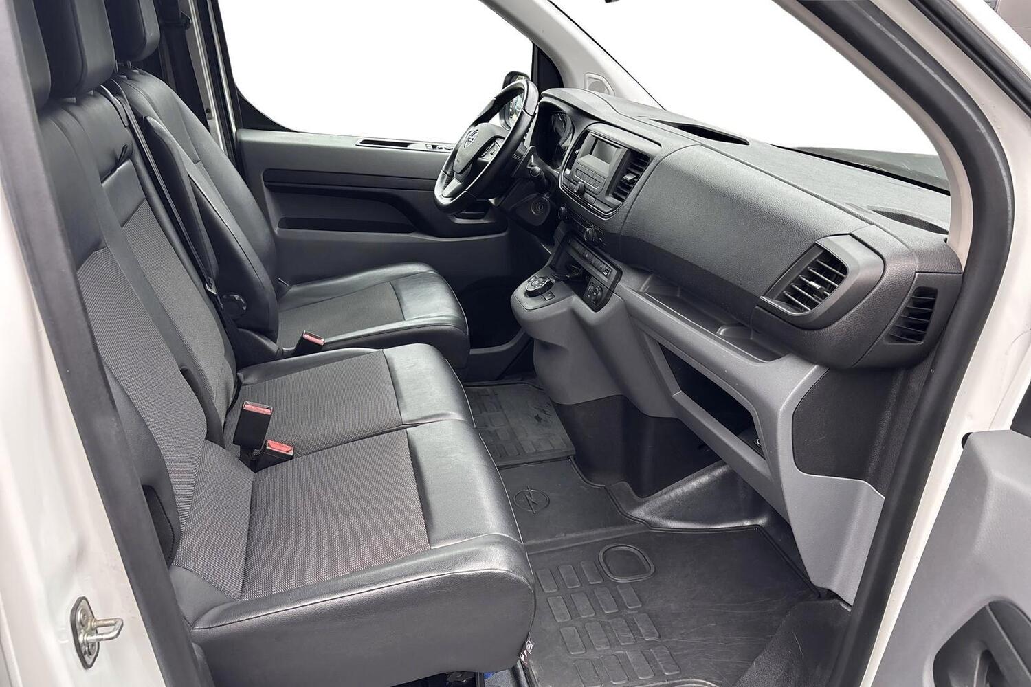 Opel Vivaro vaihtoauto