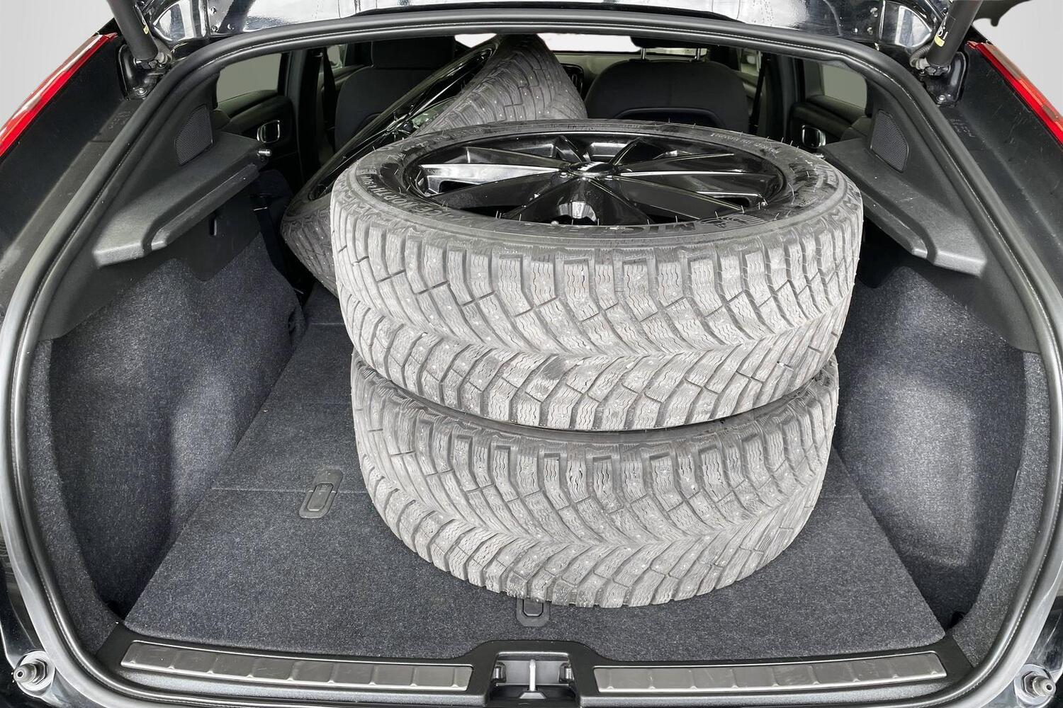 Volvo C40 vaihtoauto