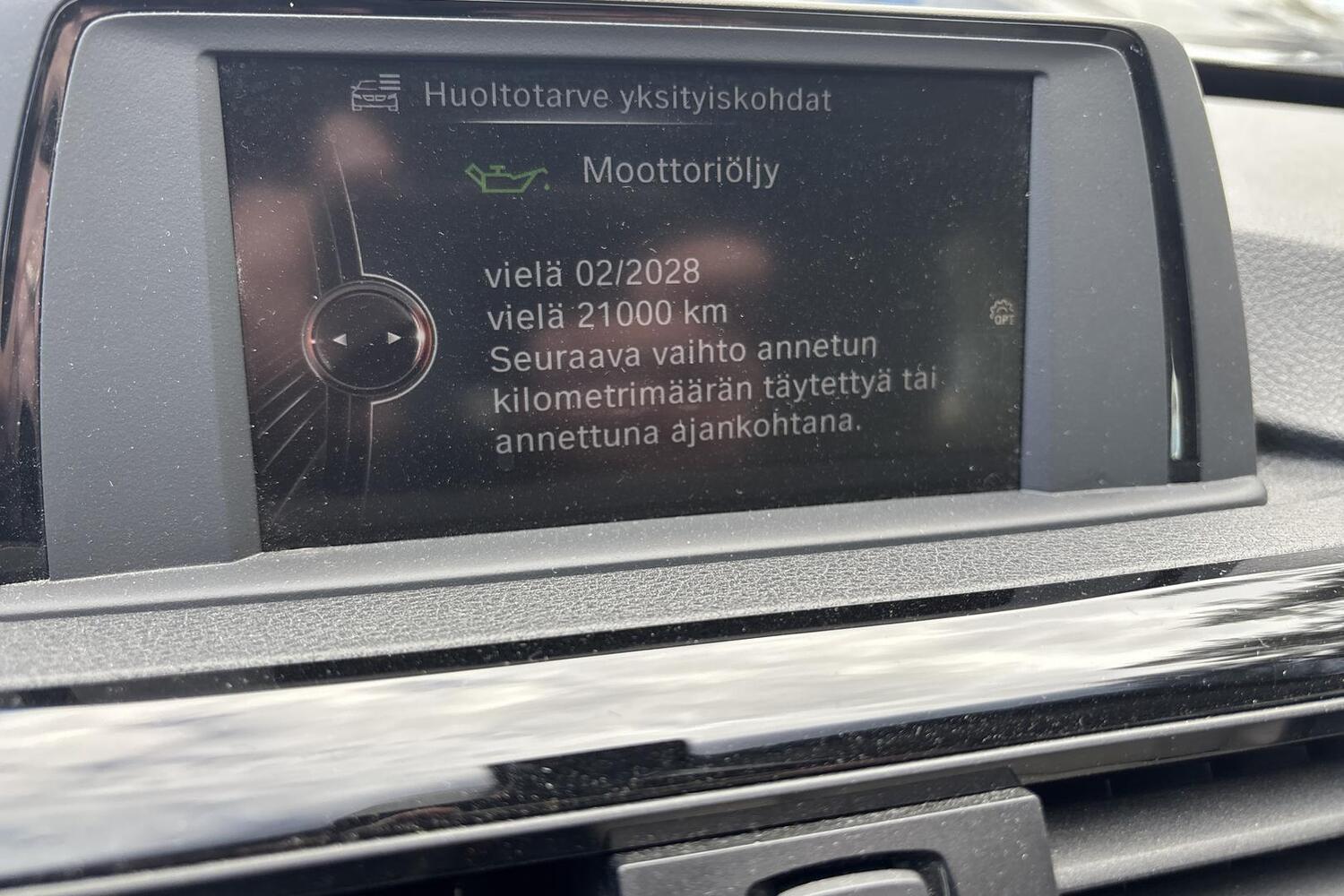 BMW 320 vaihtoauto