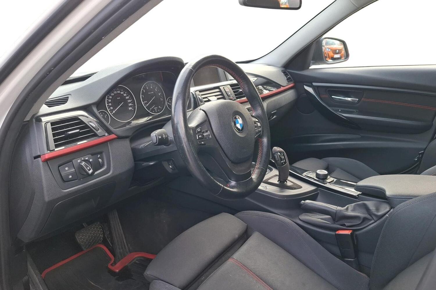 BMW 320 vaihtoauto