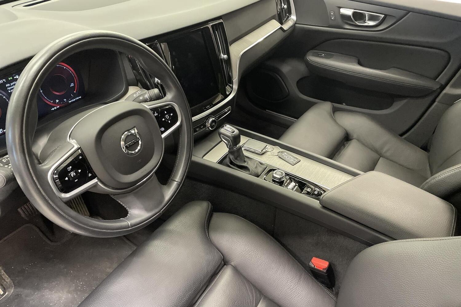 Volvo V60 vaihtoauto