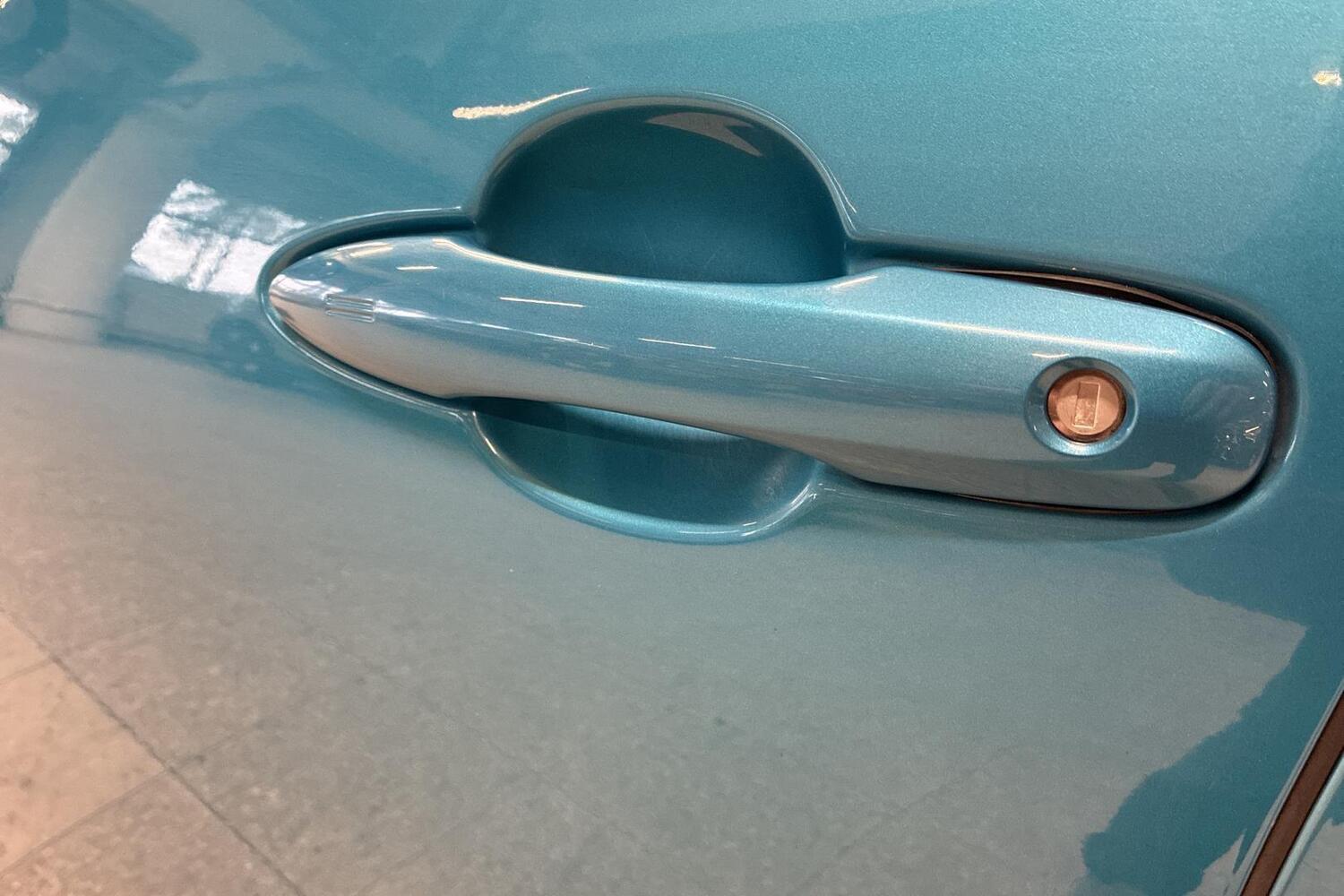 Toyota Prius Plug-in vaihtoauto