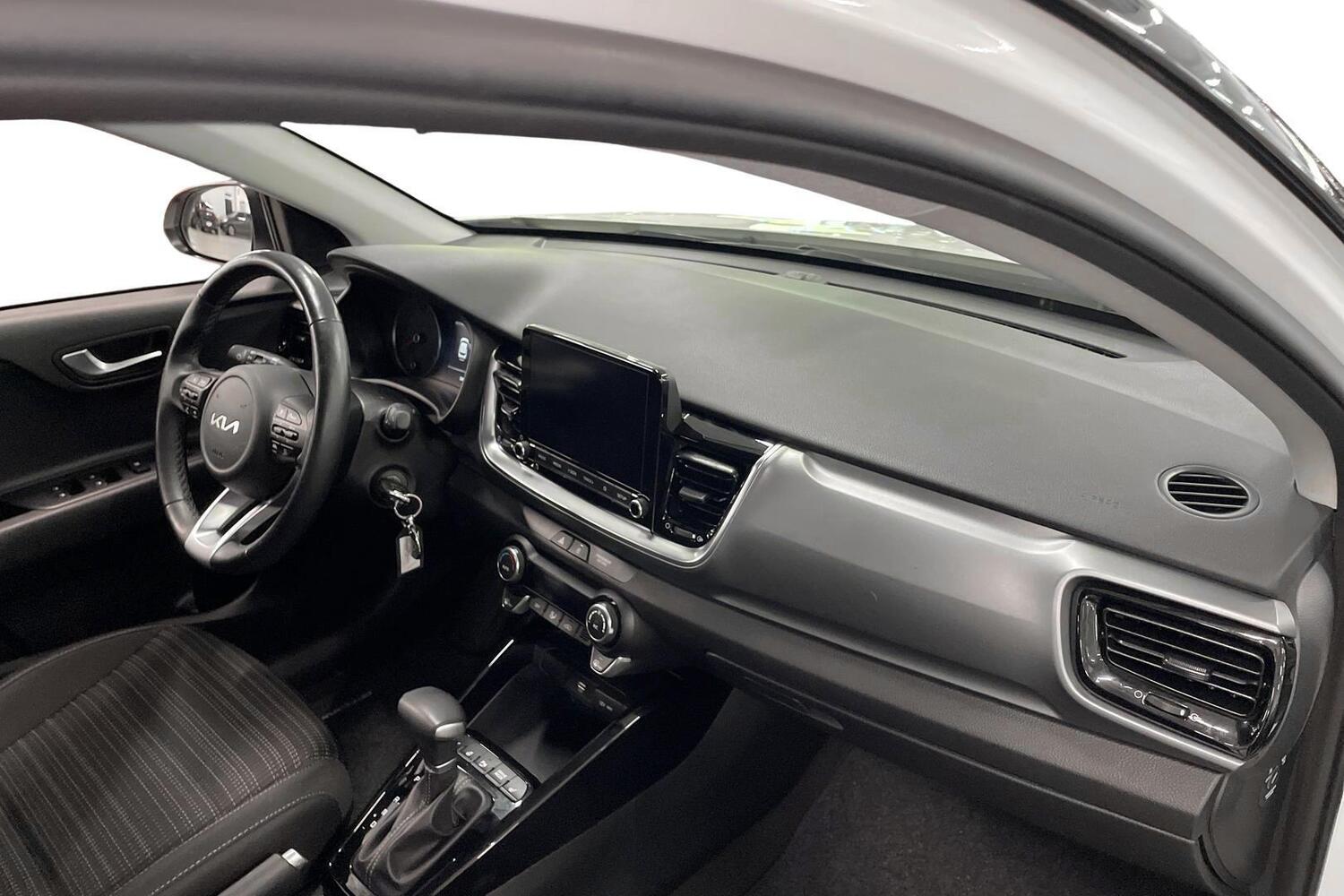 Kia Stonic vaihtoauto