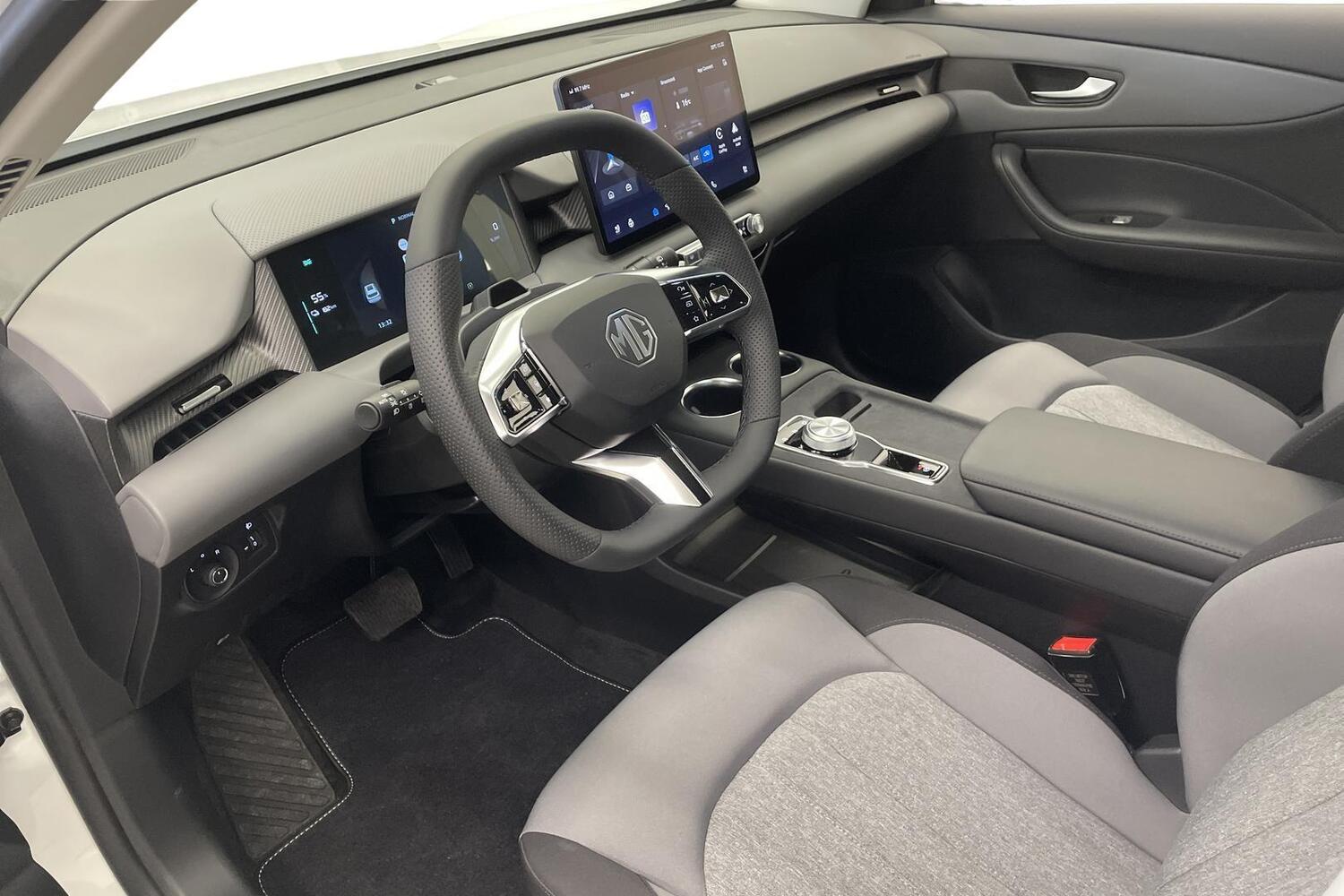 MG MGS5 EV vaihtoauto
