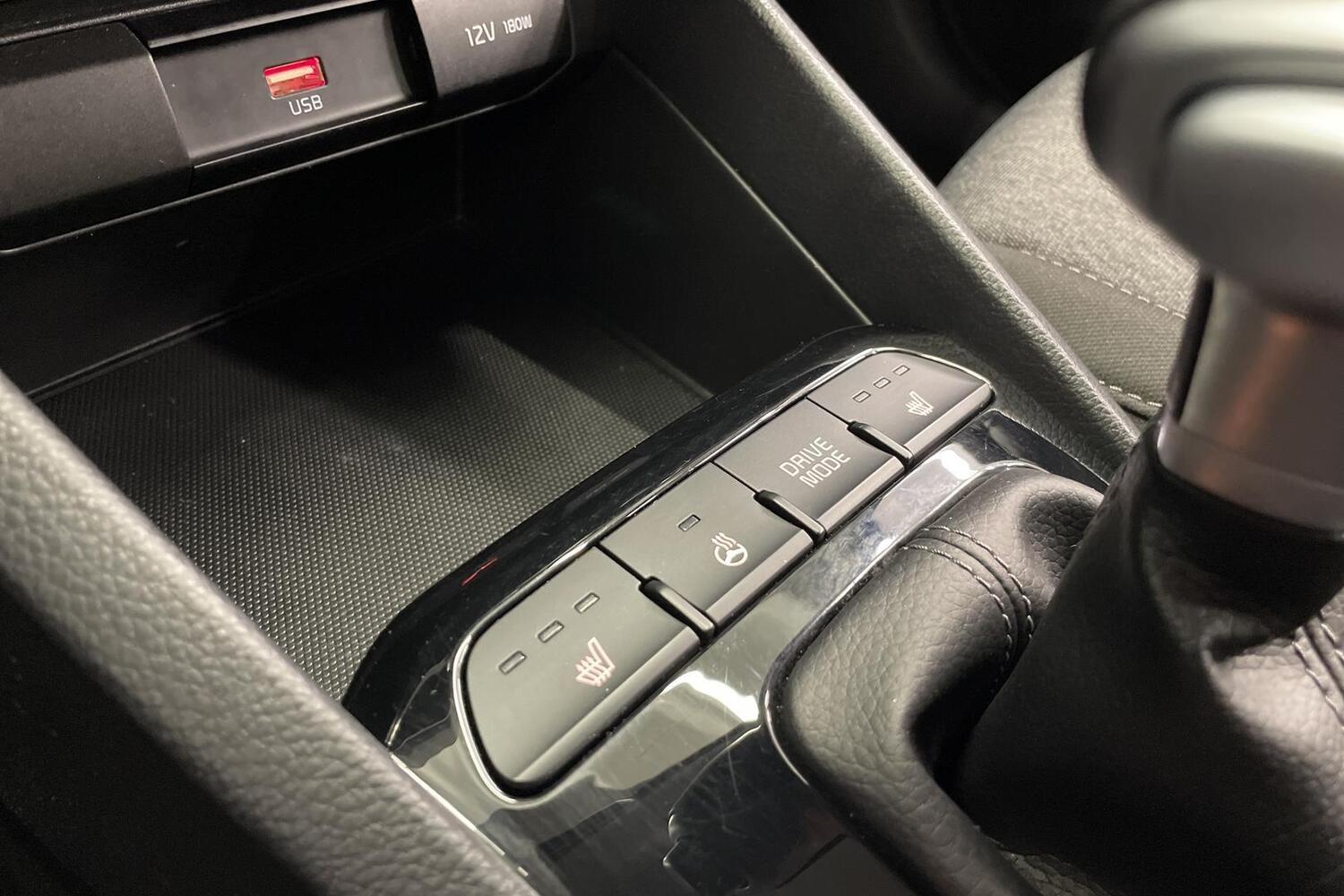Kia Stonic vaihtoauto