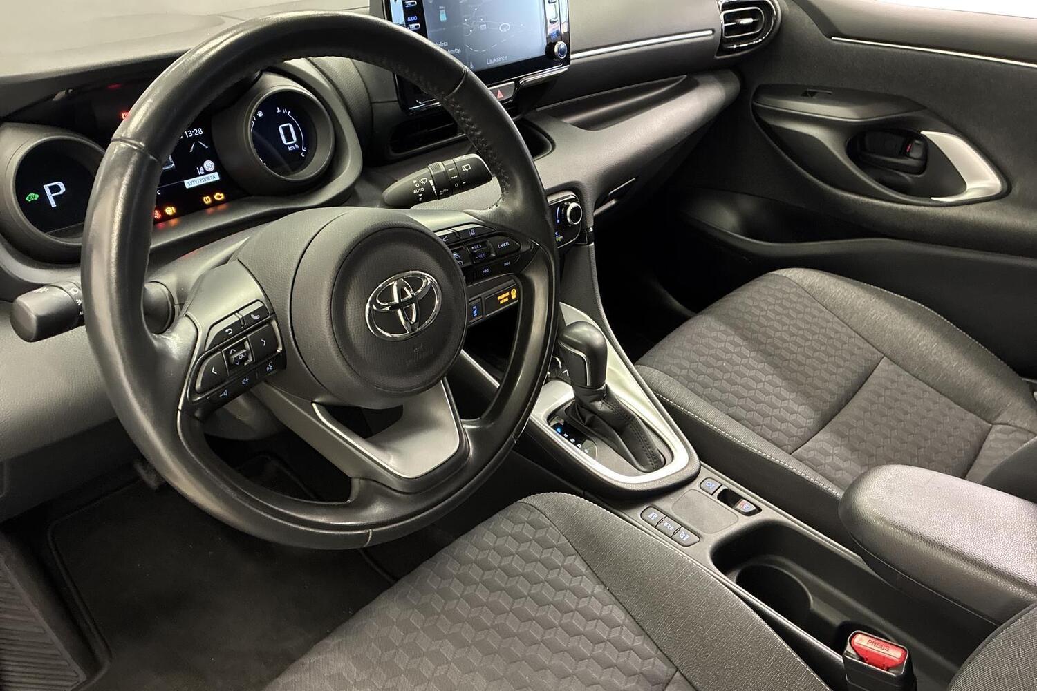 Toyota Yaris vaihtoauto