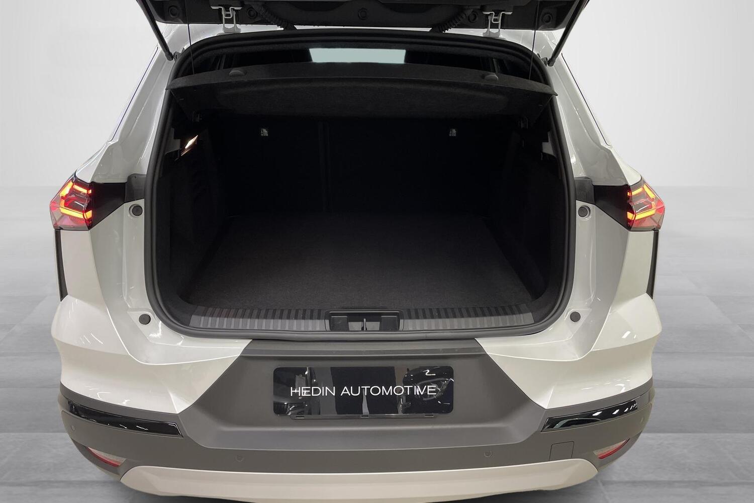 Mitsubishi Grandis vaihtoauto