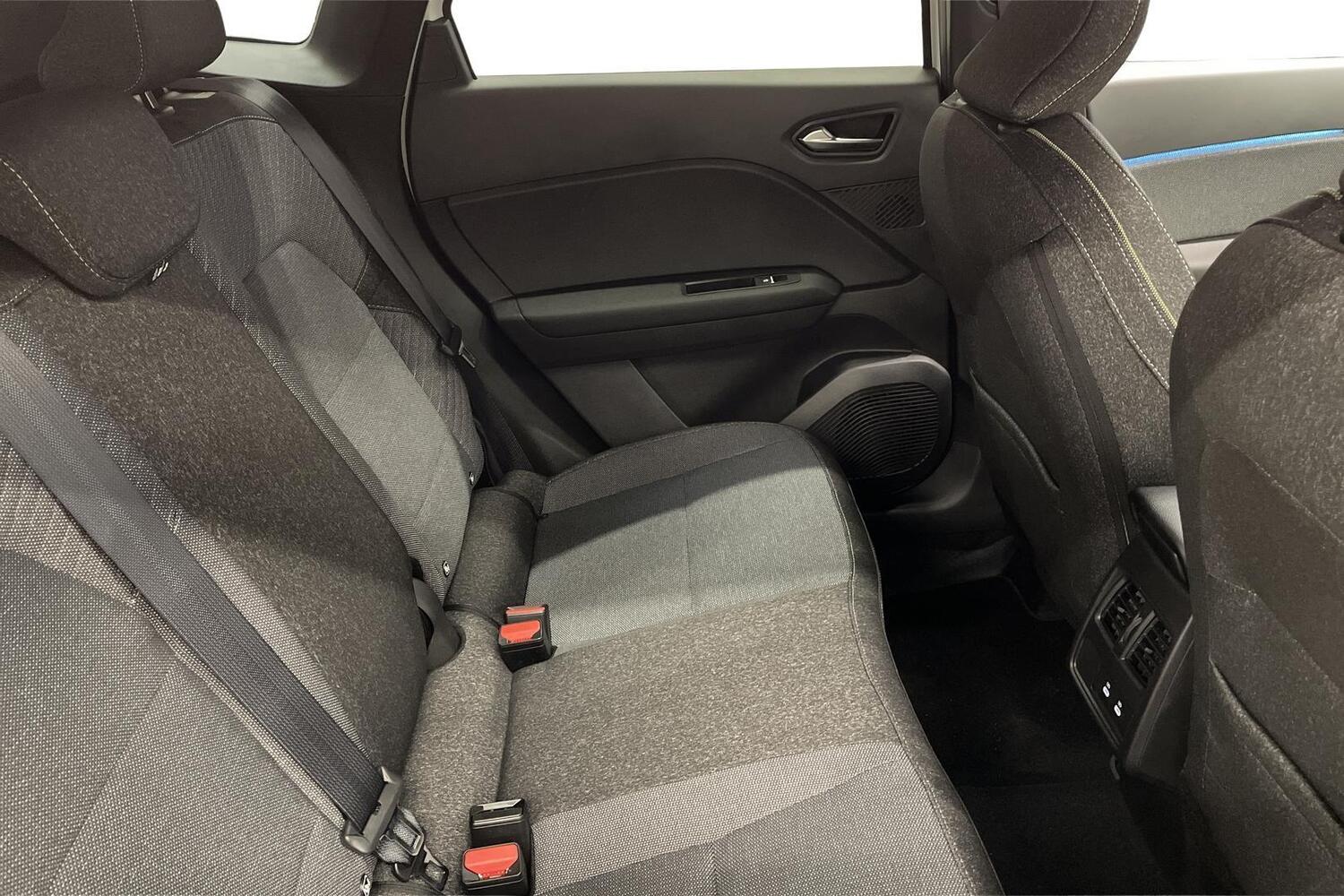 Mitsubishi Grandis vaihtoauto