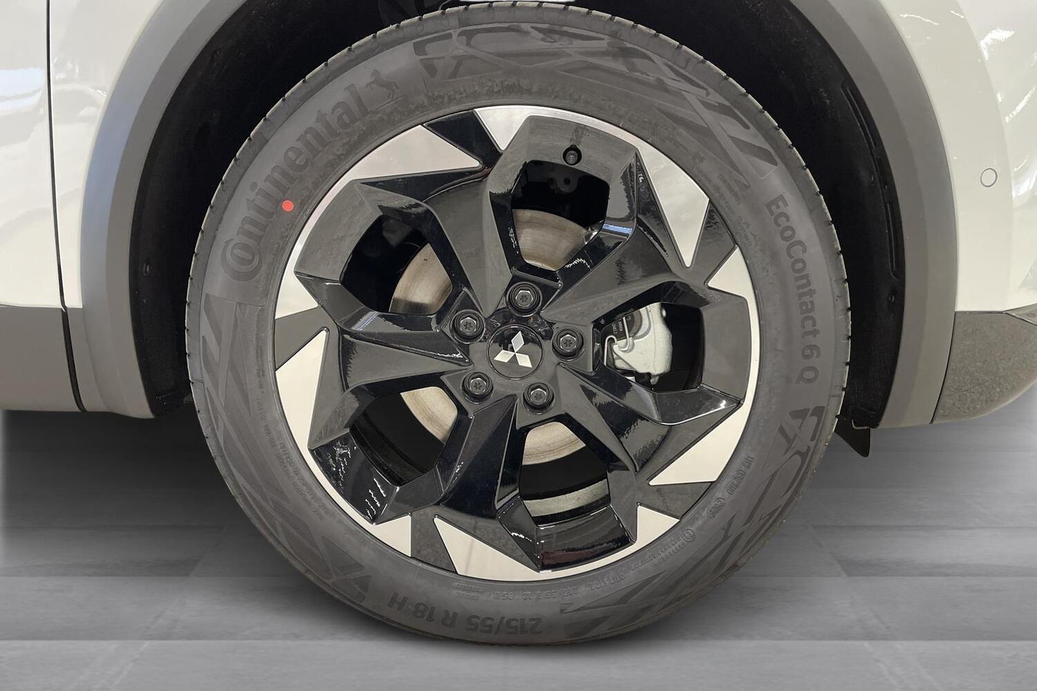 Mitsubishi Grandis vaihtoauto