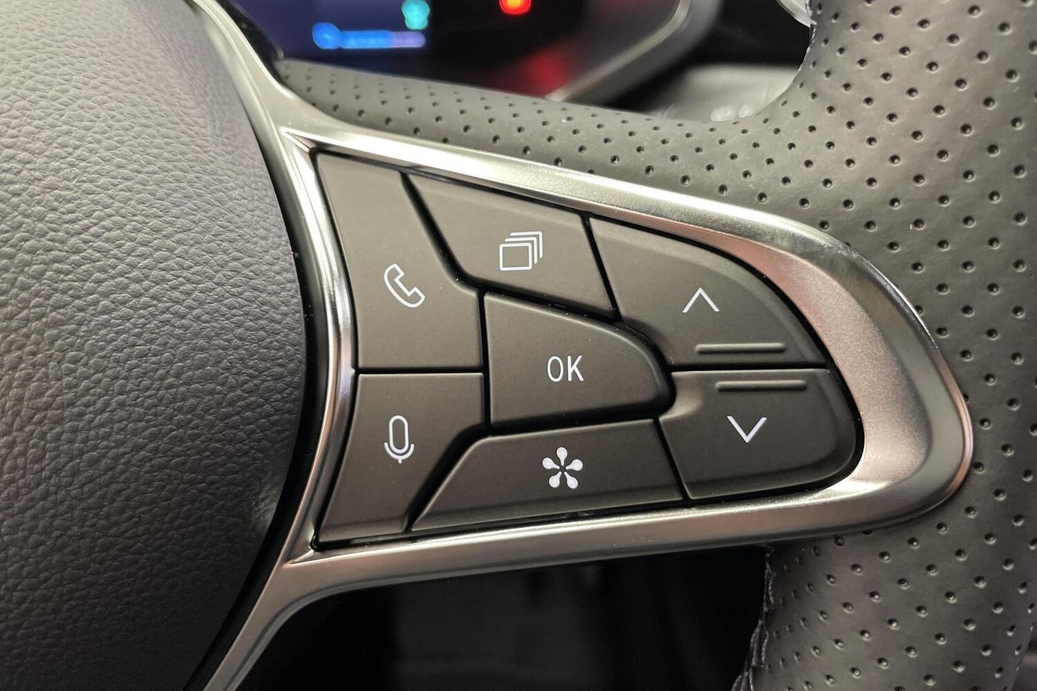 Mitsubishi Grandis vaihtoauto
