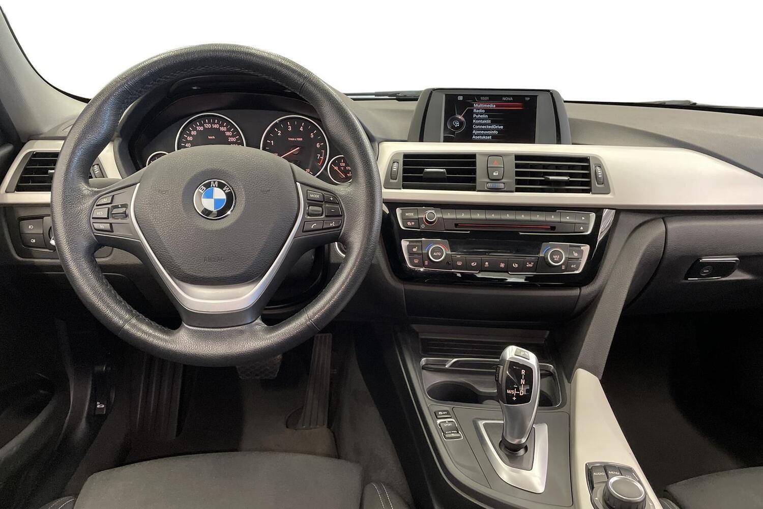 BMW 320 vaihtoauto
