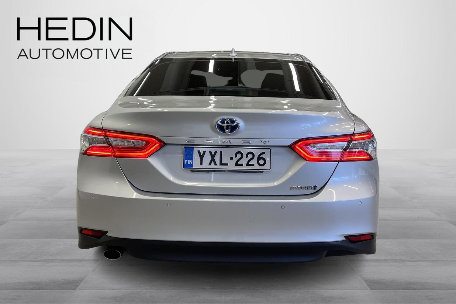Toyota Camry vaihtoauto