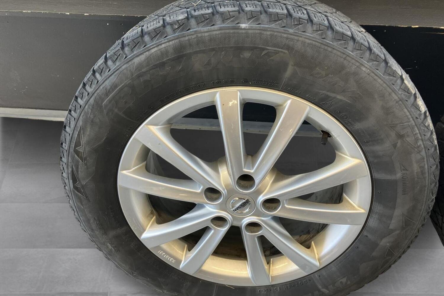 Nissan X-Trail vaihtoauto