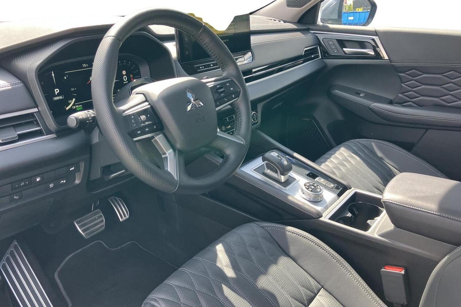 Mitsubishi Outlander vaihtoauto