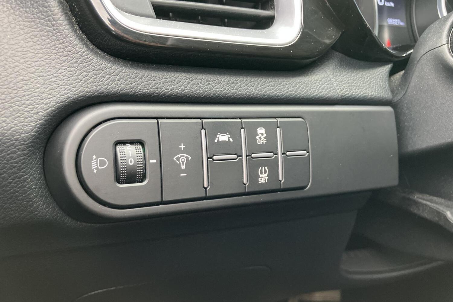 Kia XCeed vaihtoauto