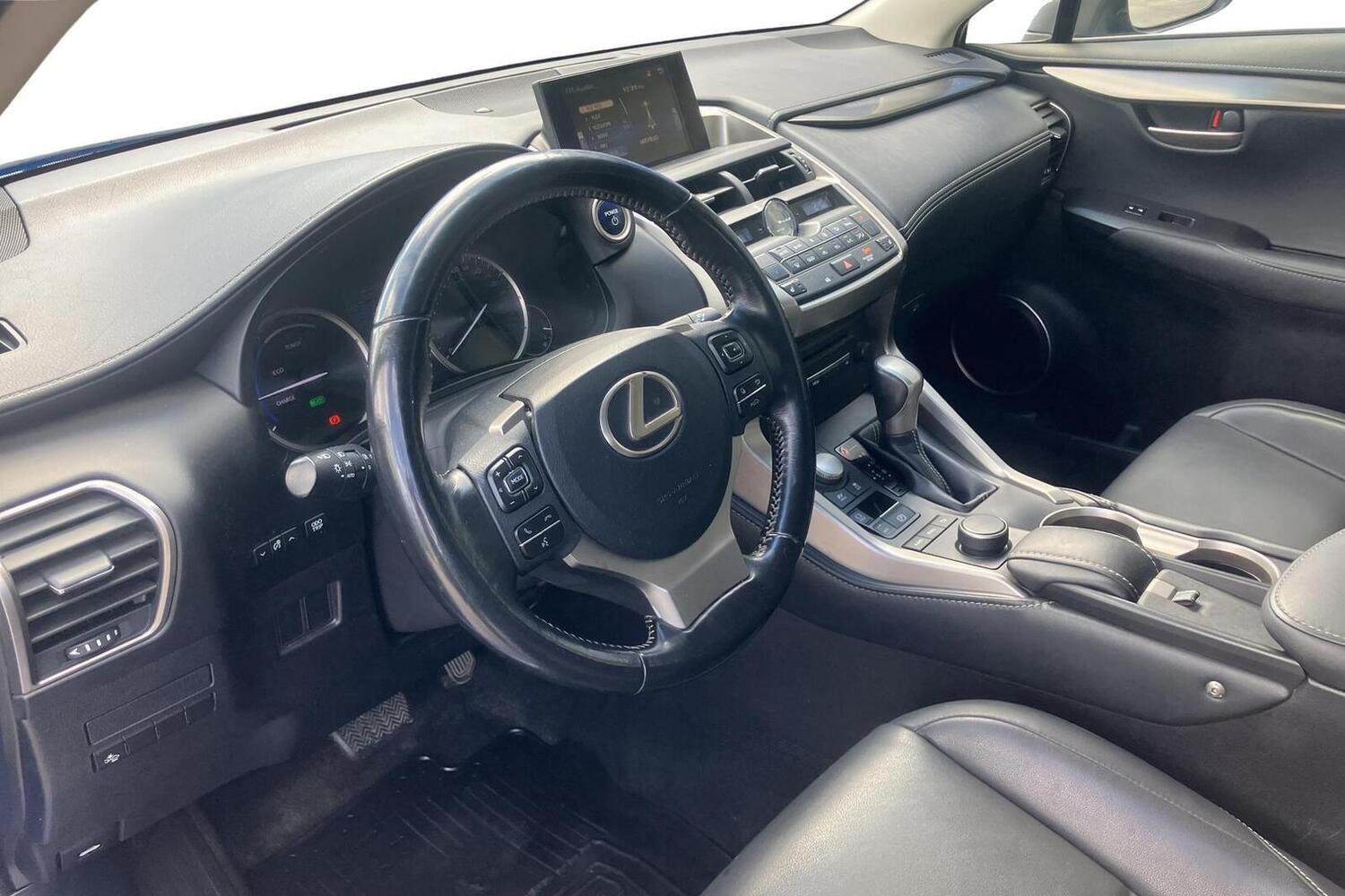 Lexus NX vaihtoauto