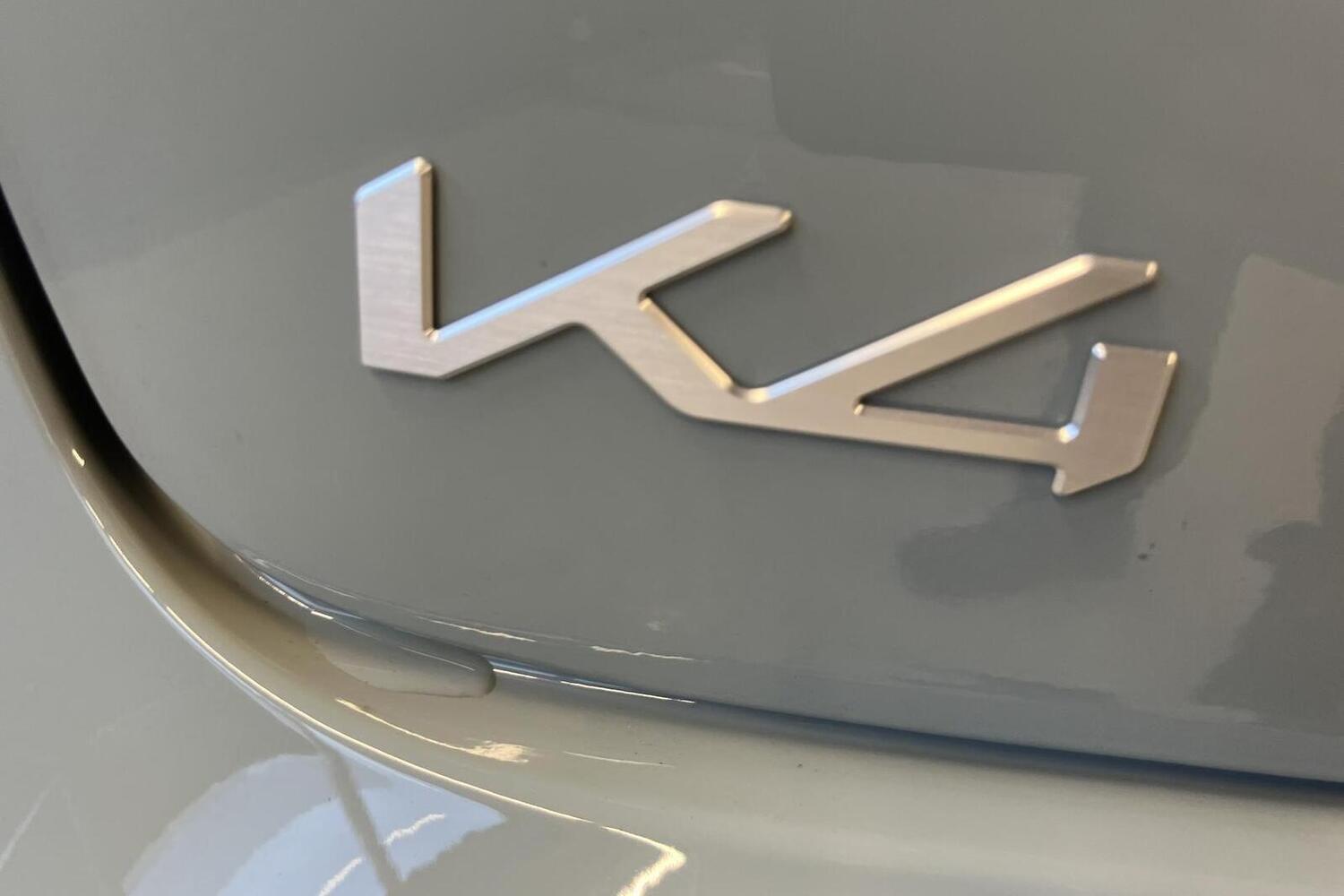 Kia K4 vaihtoauto