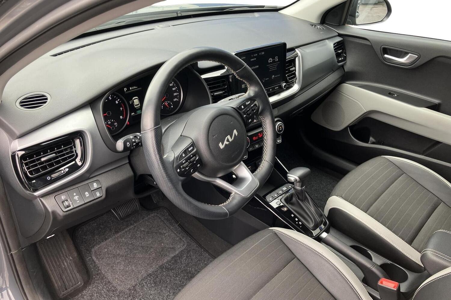 Kia Stonic vaihtoauto