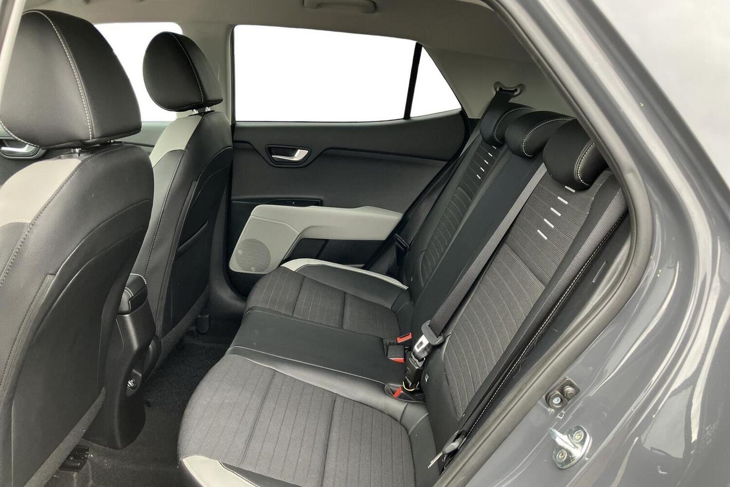 Kia Stonic vaihtoauto