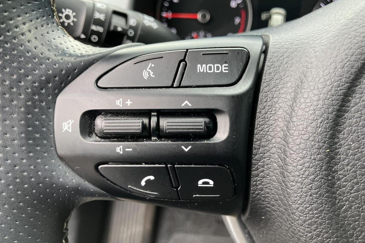 Kia Stonic vaihtoauto